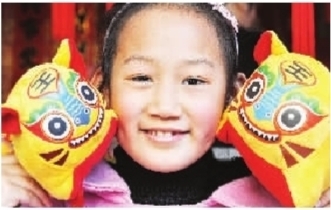 買老虎玩偶，警惕“裝飾布”內含甲醛——三湘都市報提醒消費者注意安全